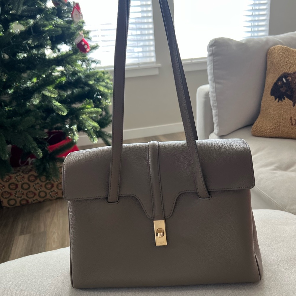 Celine 16 Sac “Pebble” Leather Shoulder Bag